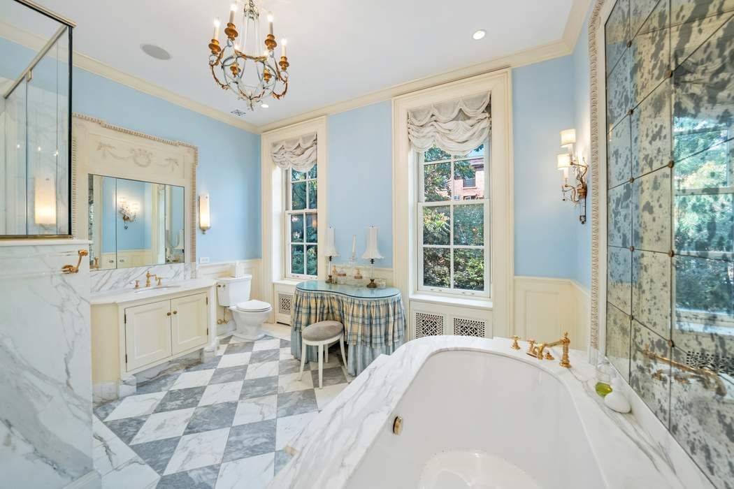 Perfectly situated on one of the most coveted blocks in all of Brooklyn, 25 Grace Court is a rare 30' wide, stunning example of a meticulously renovated and maintained historical ...