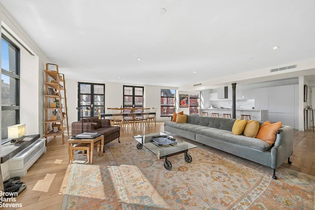 A refined interplay of 19th century craftsmanship and contemporary design, this 3 bedroom, 3 bathroom residence is set within the iconic Brewster Carriage House in the heart of Nolita.
