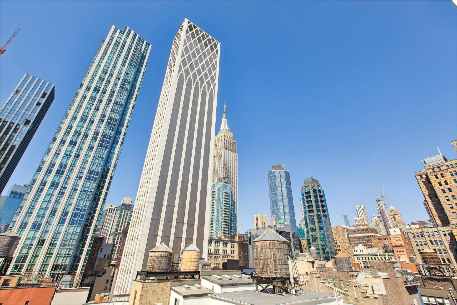 Welcome to this oversized 1, 643 sqft 2 bedroom, 2.