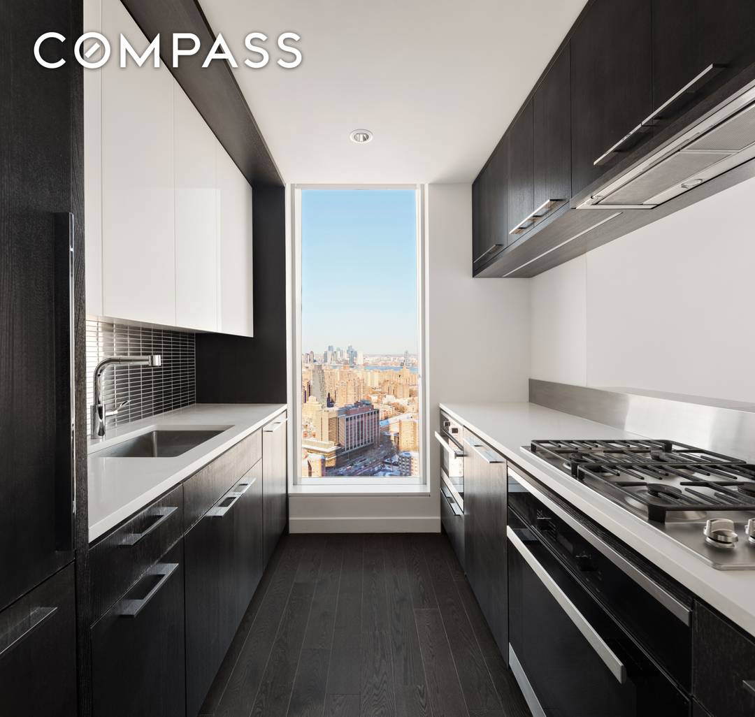 Residence 41G at One Manhattan Square is a 1, 156 square foot, two bedroom, two bathroom corner home perched high above the Lower East Side waterfront, offering north and south ...