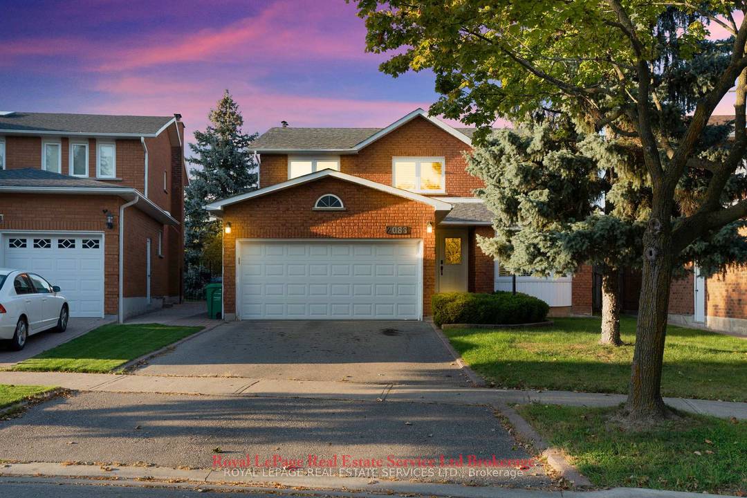 Experience refined living in this beautifully renovated 5 2 bed, 4 bath detached home with4000 sq ft of elegant space in a prestigious Mississauga neighborhood.