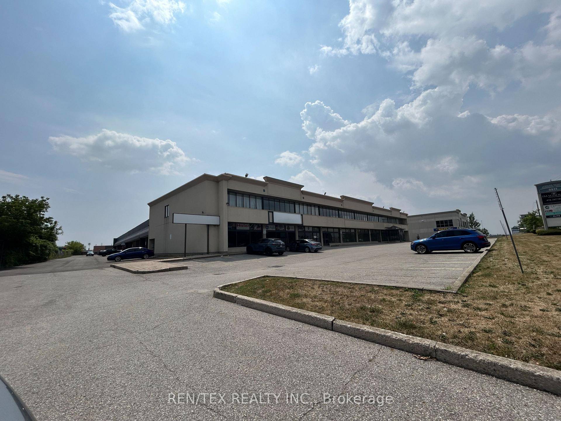 Take advantage of this industrial opportunity in Etobicoke at competitive pricing.