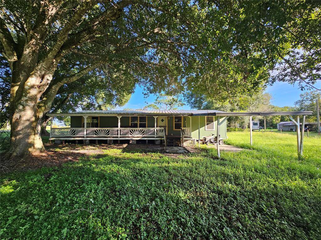 OTTER CREEK AREA Lovely and spacious 3 bedrooms and 2 bathrooms manufacture home on a corner one acre lot with mature oak trees.