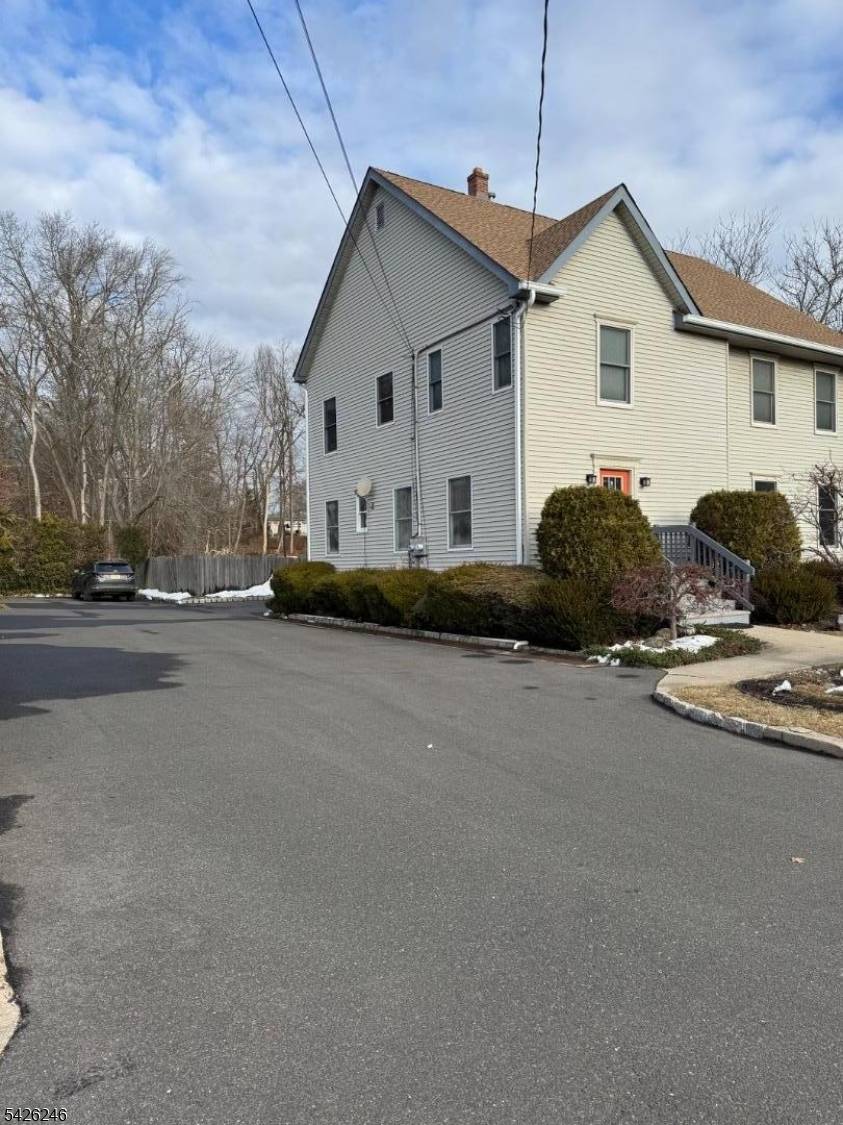 Welcome to this beautifully maintained mixed use property.