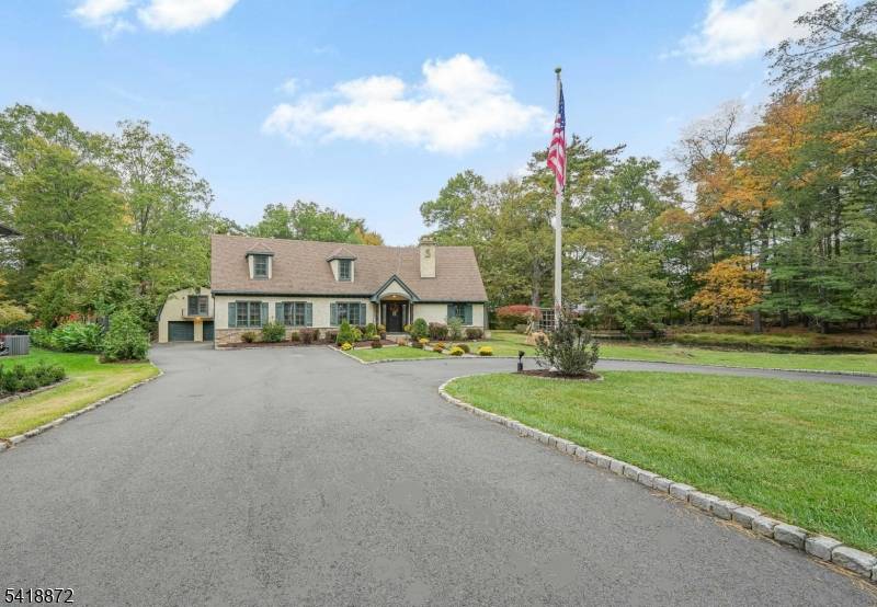 Stunning 4, 200 sq ft custom home set on 1.