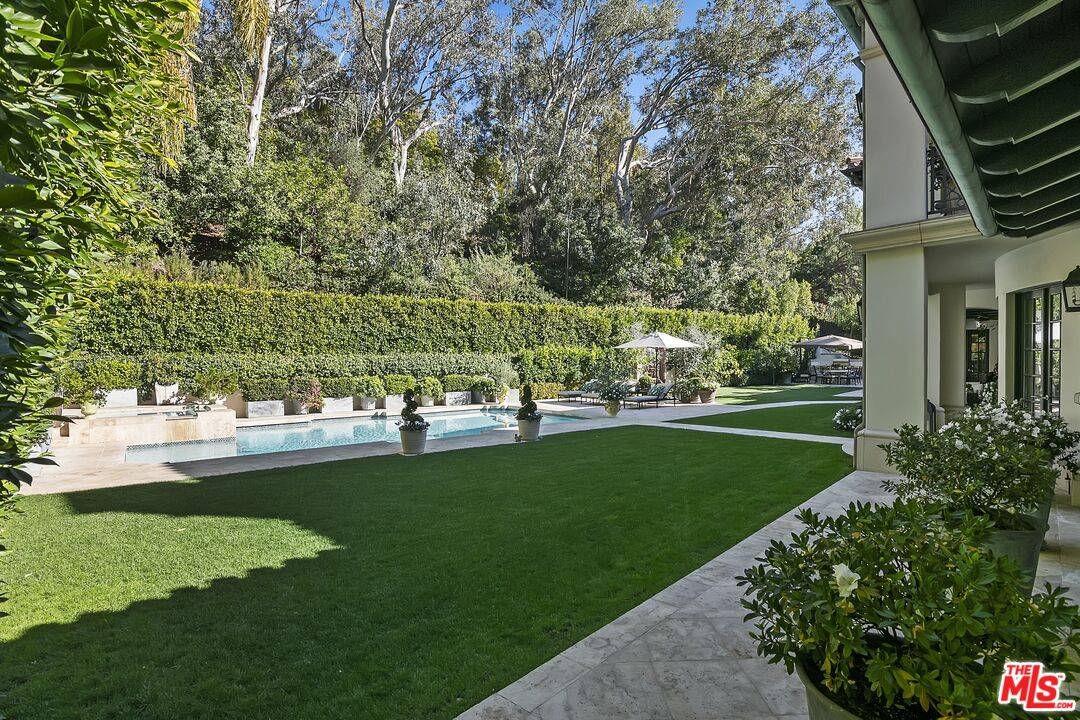 1156   San Ysidro Dr Beverly Hills LA