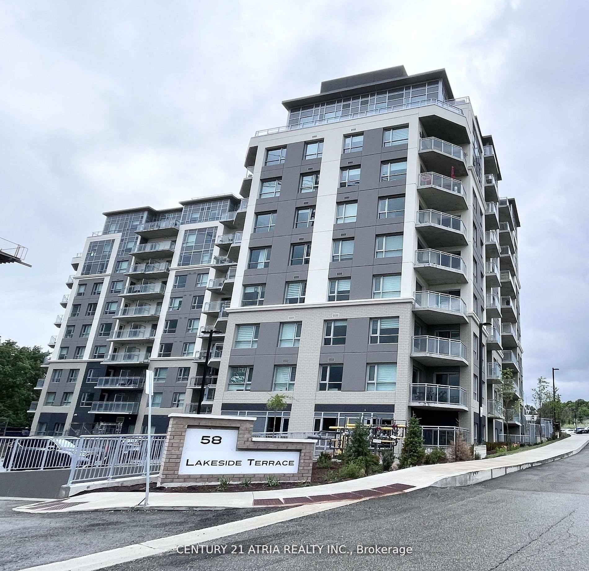 Bright amp ; Spacious Condo Apartment One Bedroom Plus Den, Open Concept, Lots Of Potlights, A Large Full Size Balcony, Laminate Throughout, 1 Parking Included.