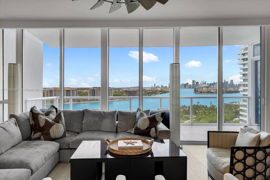 A rare opportunity to own a masterfully combined residence at The Continuum, Miami Beach s most prestigious 13 acre private oceanfront enclave in the heart of the South of Fifth ...
