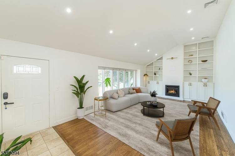 Gorgeous renovated home in sought after Montclair Heights !