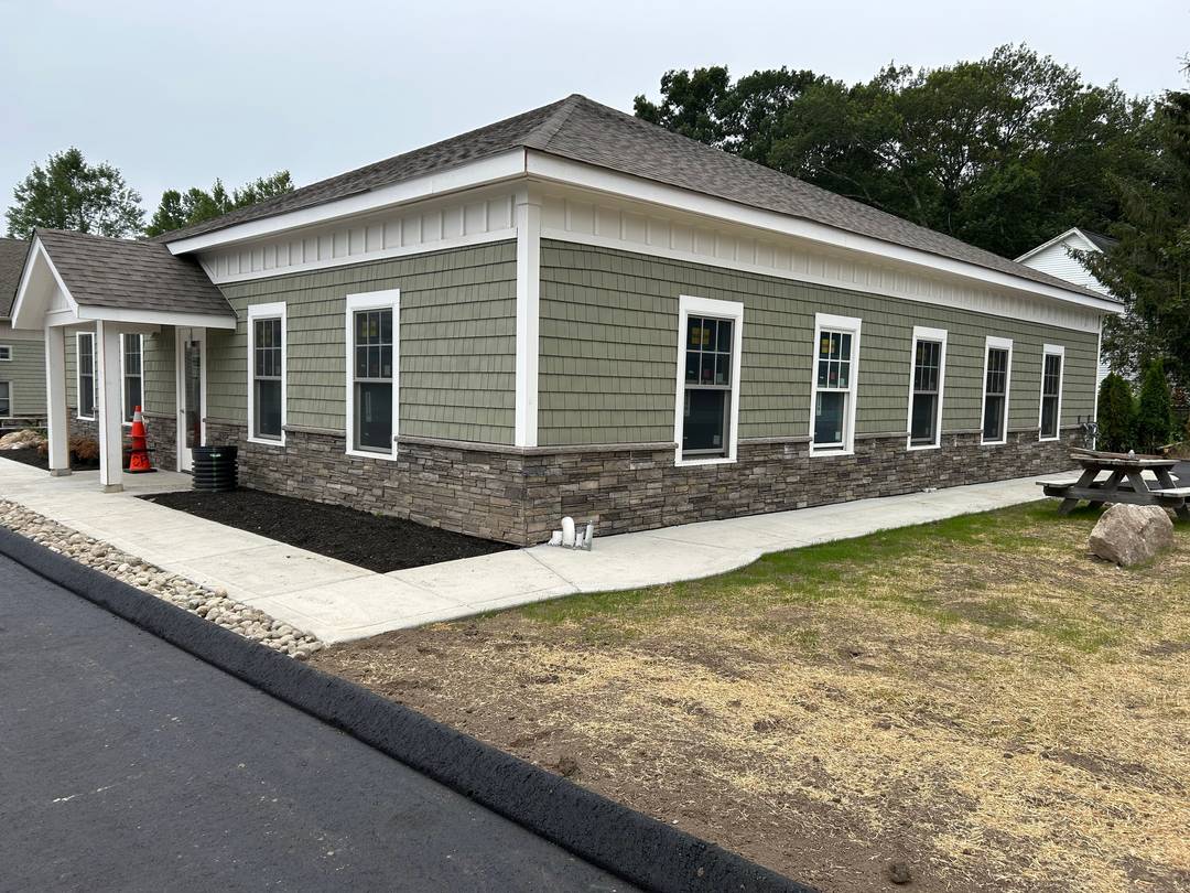 5, 000 Sq Ft Building Build Out Ready Spacious 5, 000 sq ft standalone building primed for any type of build out.