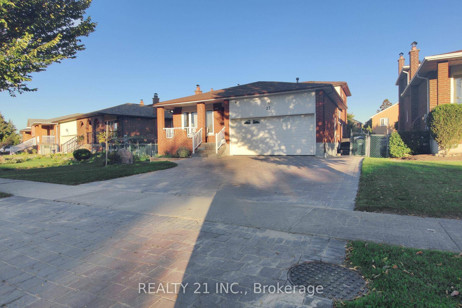 Upgraded, 4 2 Bedroom, 4 Bath amp ; renovated Kitchen, Detached On A Premium 56' Lot !
