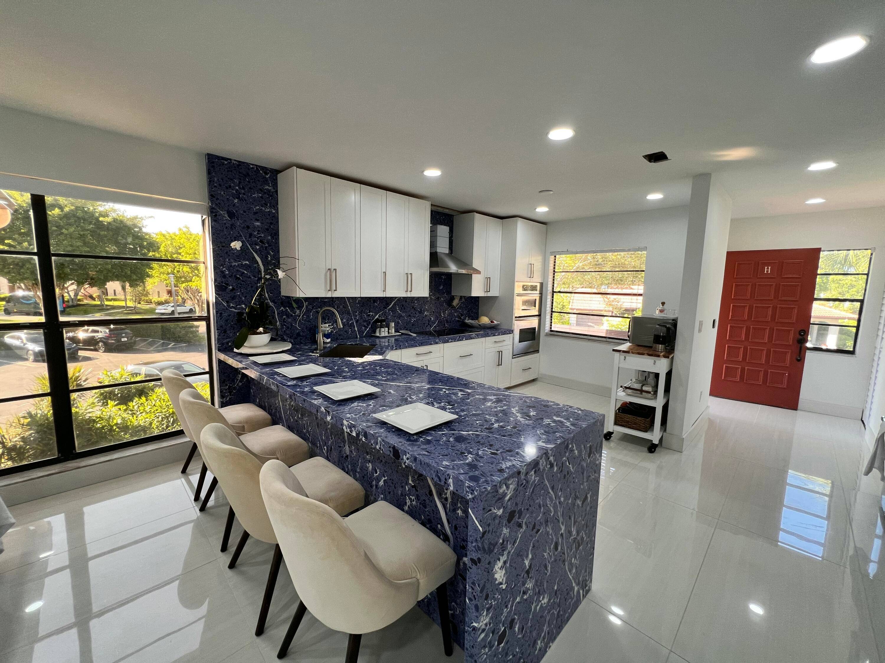 Boca Lago Country Club ! Experience the wonderful Country Club lifestyle in this stunning 3 bedroom, 2 bathroom condo.