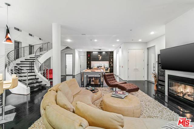 540  STASSI LN 5.0 Pacific Palisades LA