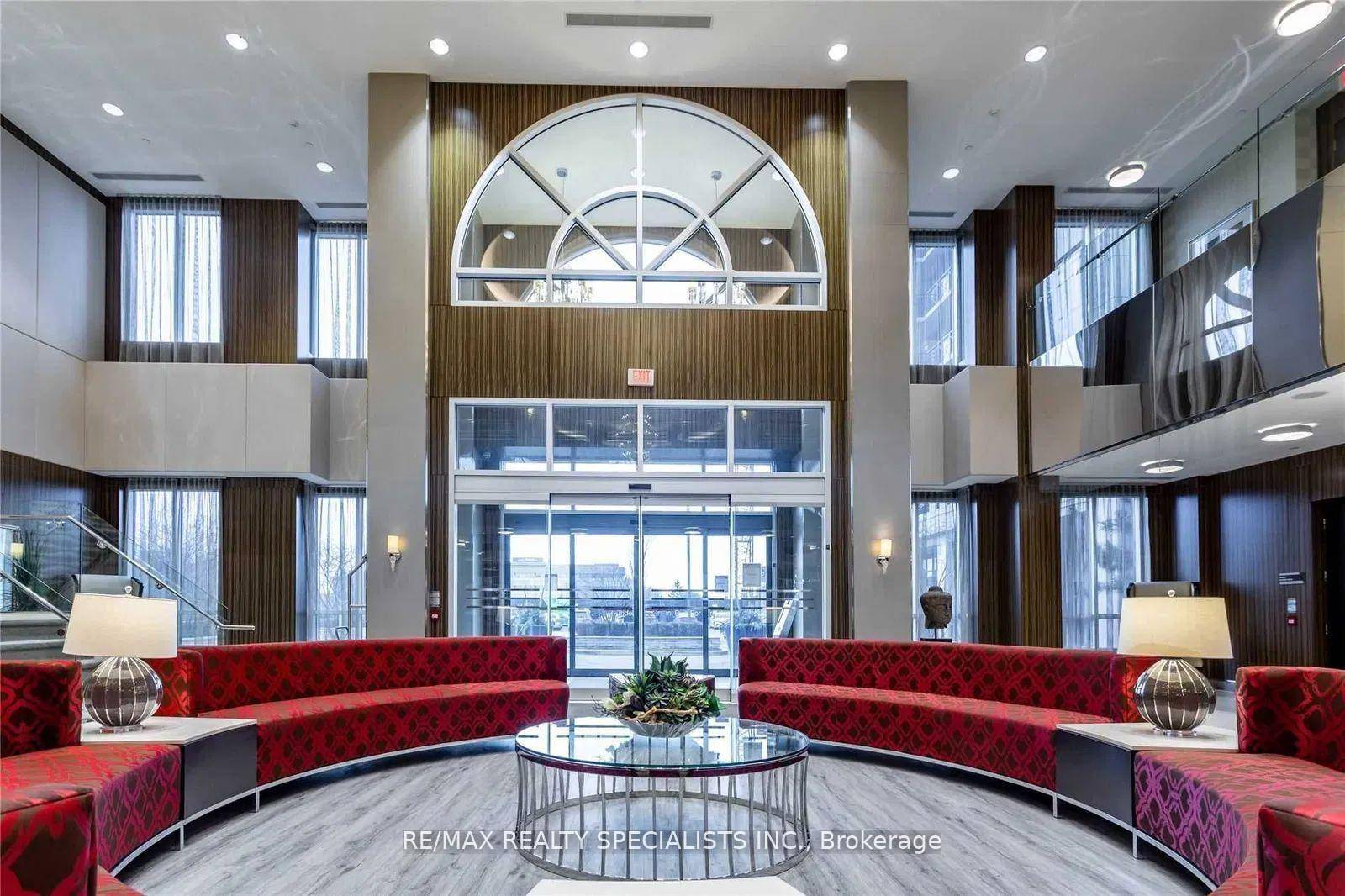Bright amp ; Spacious 2 Bedroom, 2 Washroom Condo For Lease At 2 Eva Road !