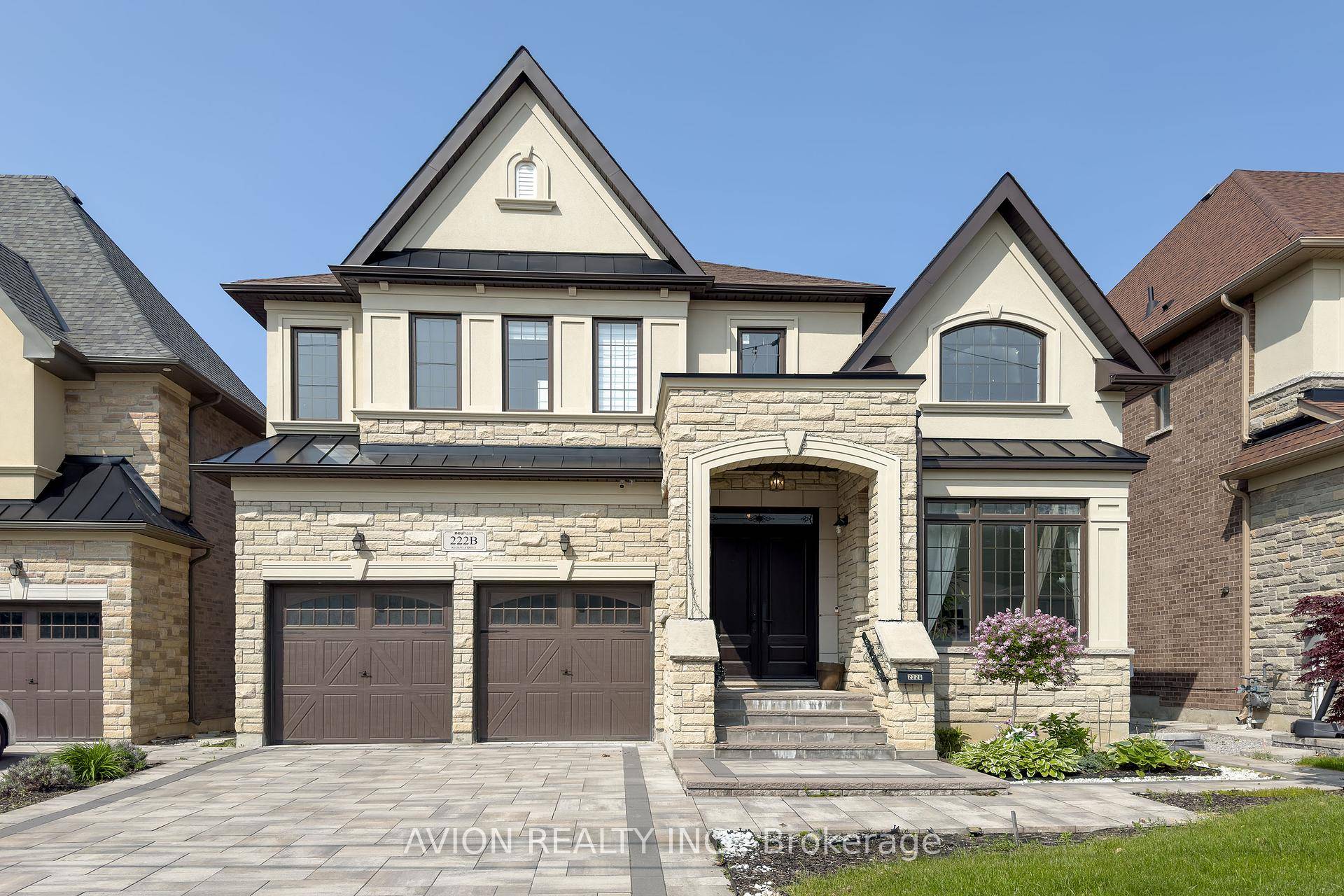 Stunning Home Located in the prestigious Mill Pond area, A charm and convenience community.