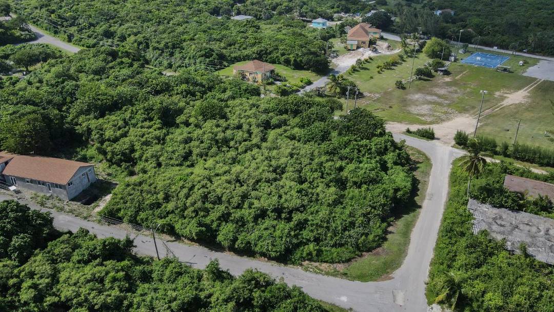 SAVANNAH SOUND Land Eleuthera