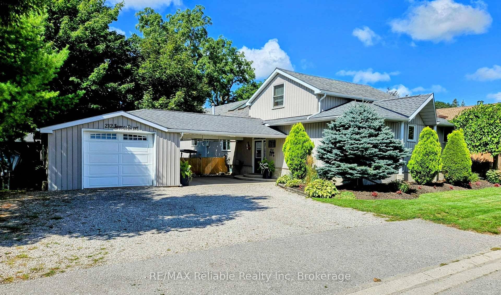 Welcome to 212 James St, Clinton.