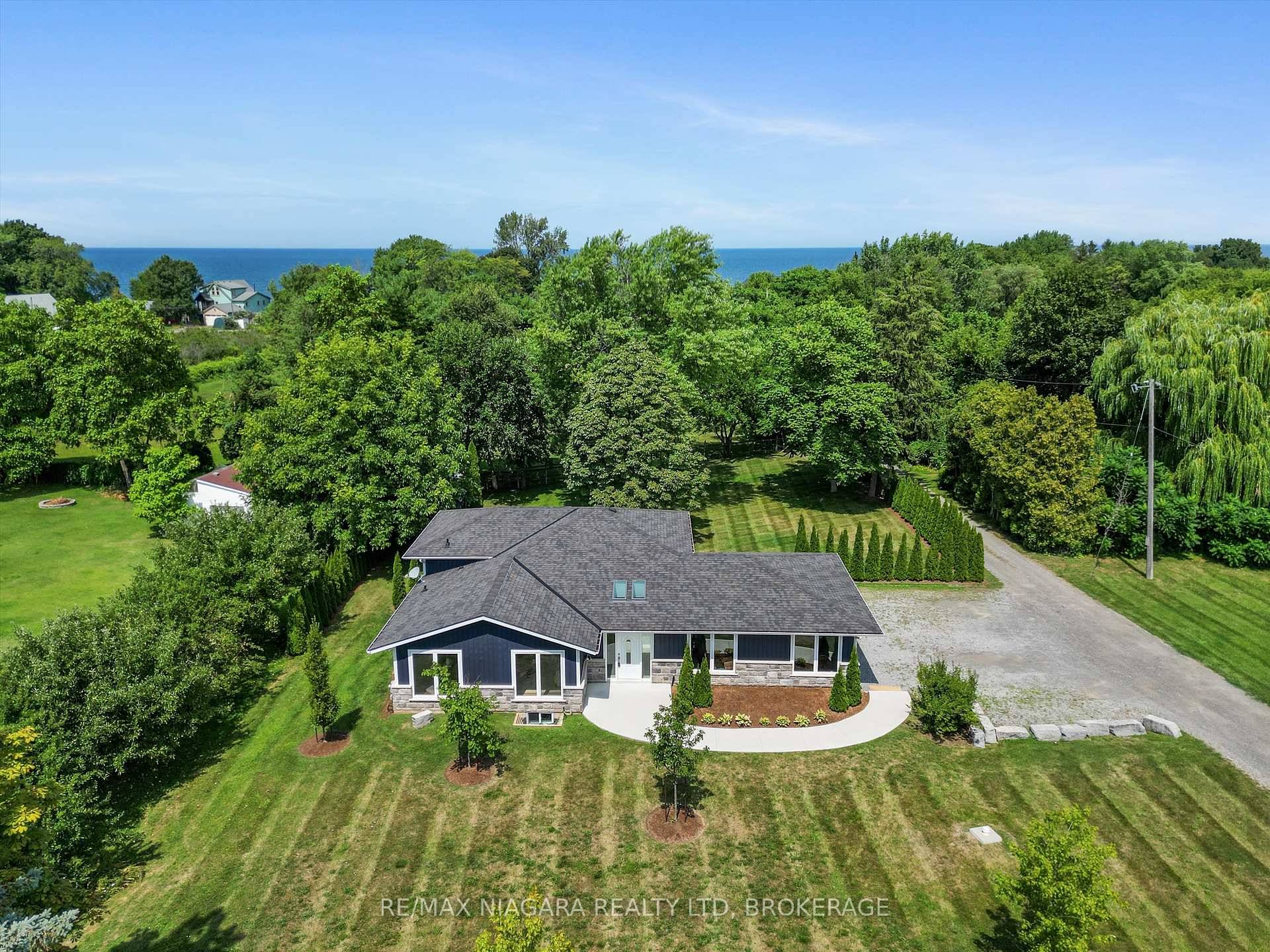 792 Lakeshore Road Niagara on the Lake Experience the perfect blend of modern comfort and scenic charm in this beautifully renovated 3 bedroom, 3 bathroom home, offering over 2, 400 ...