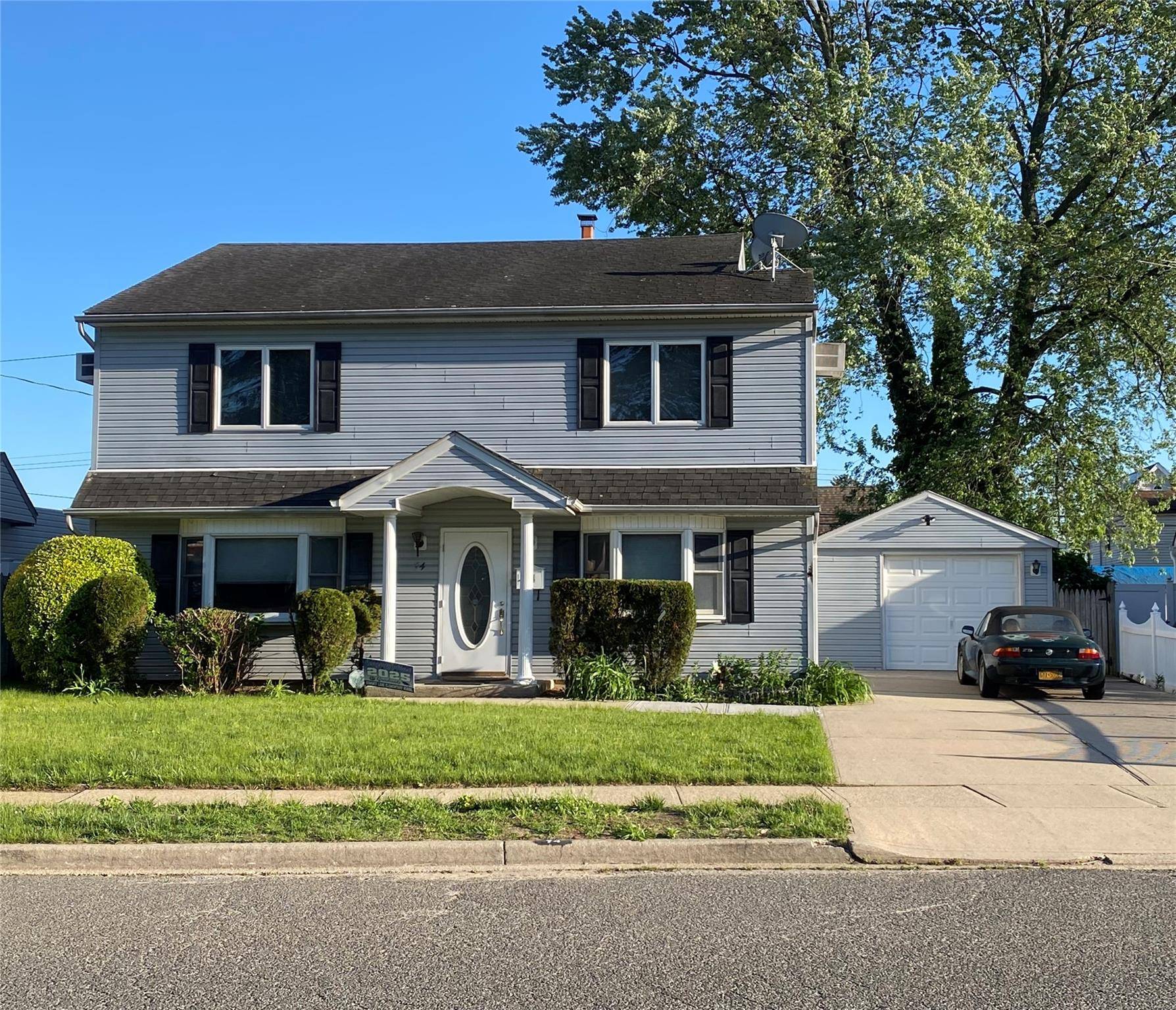 Welcome To 74 Old Farm Rd.