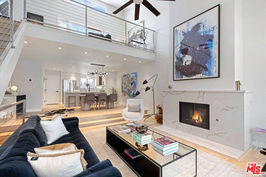 2108   Neilson Way 2BR Santa Monica La