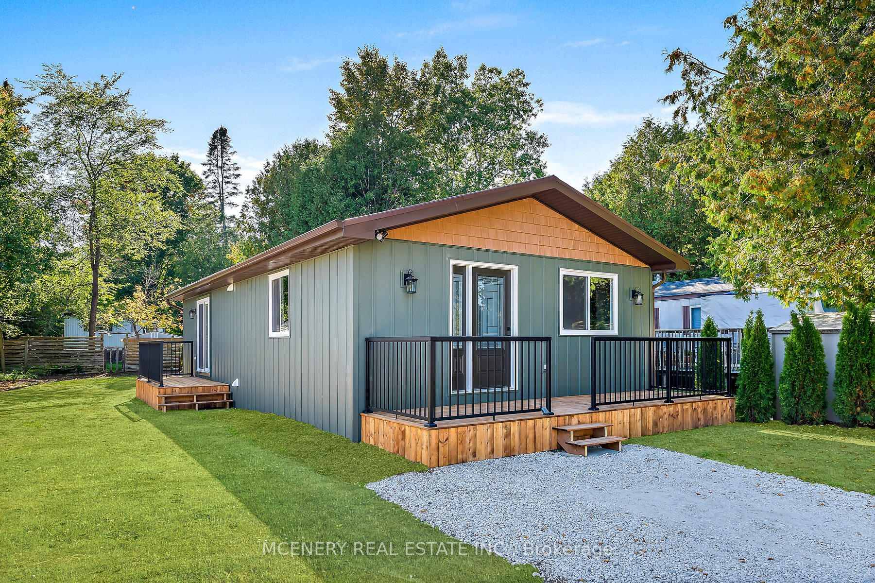 Completely renovated home in Stanley Park Erin.