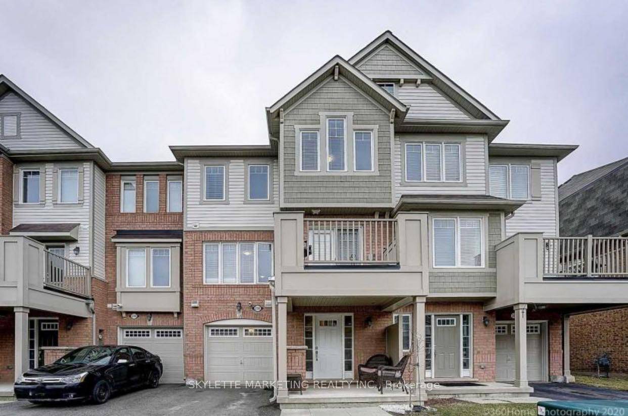 Beautiful Freehold Townhouse in a Highly Desirable and Peaceful Milton Neighborhood.