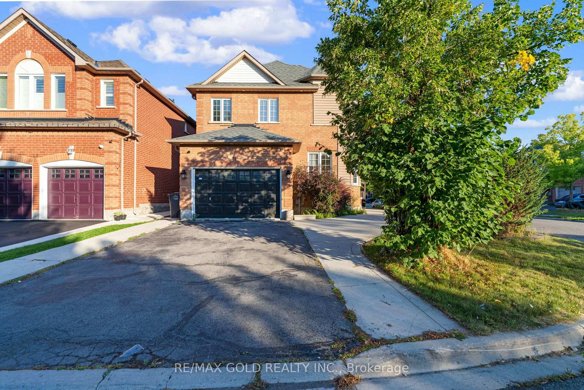 Great price for Corner Lot, Detached 4 B R Home in High Demand Area Fletcher meadow of Brampton.