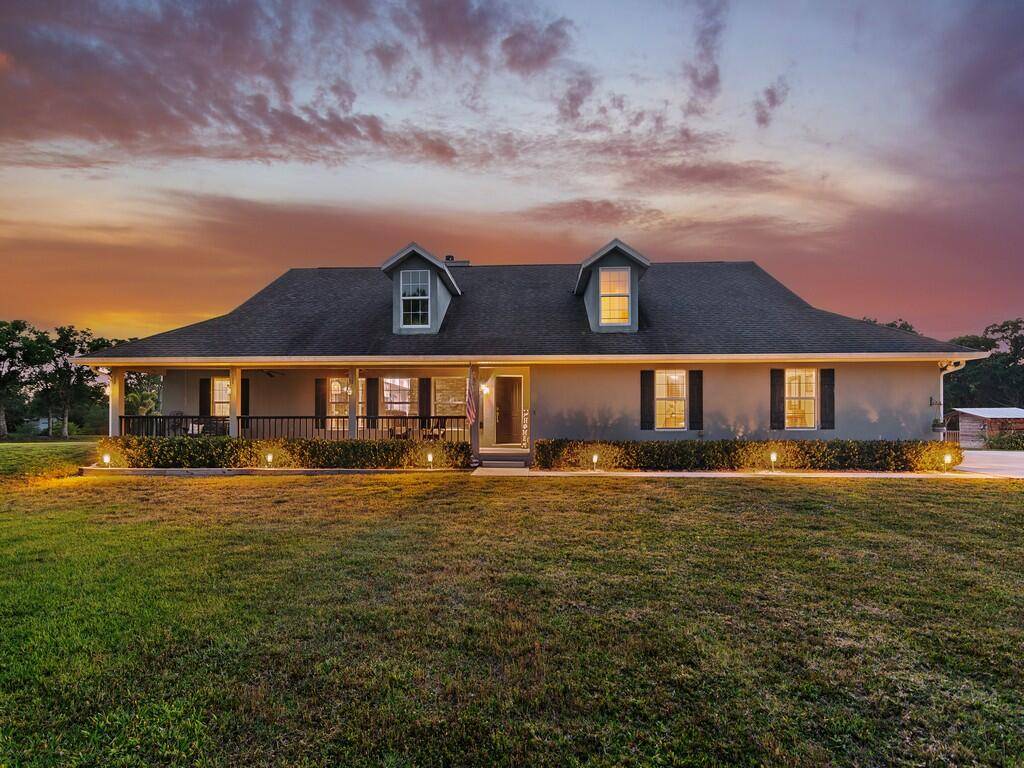 Idyllic estate sprawled over 4.