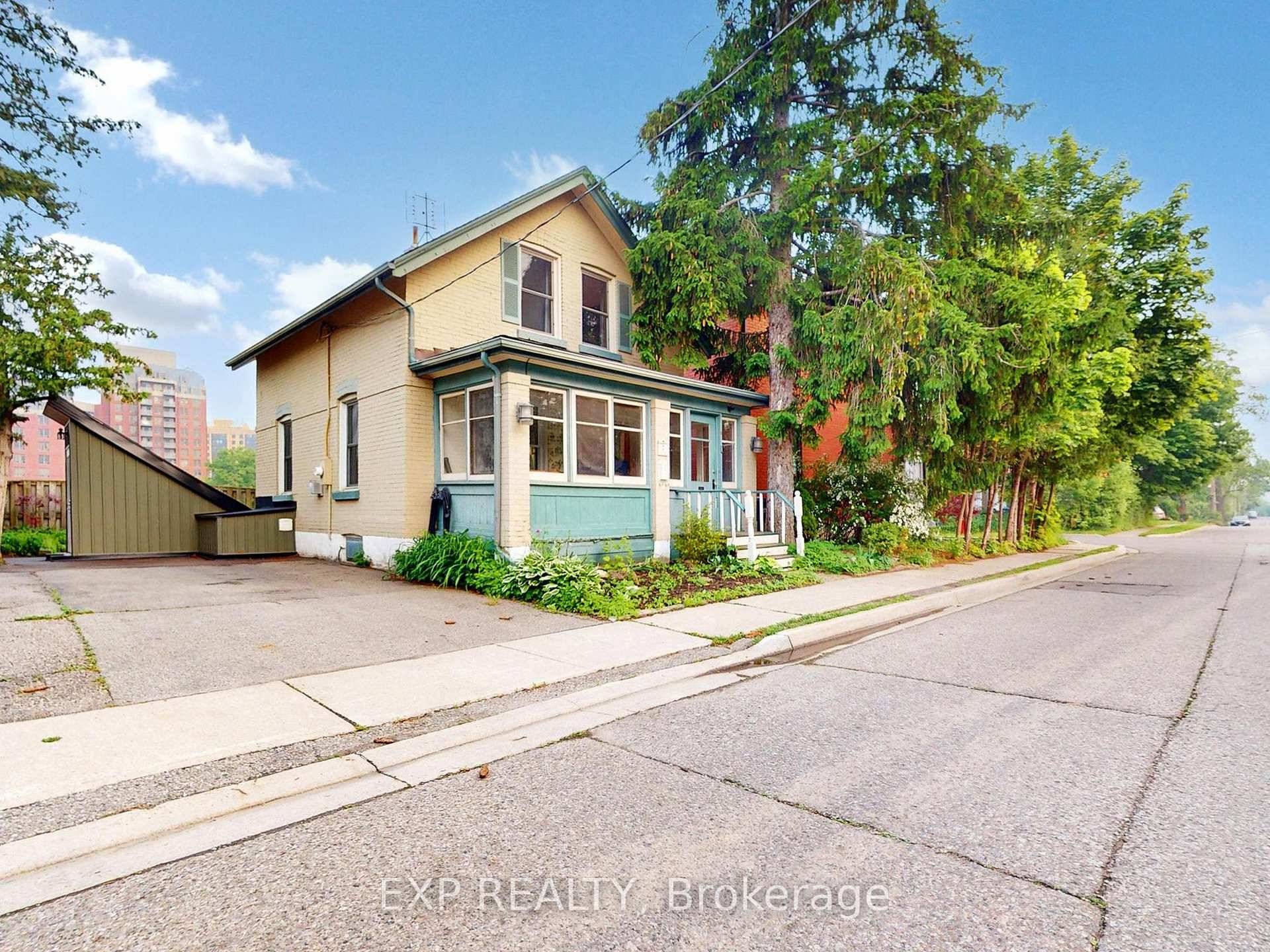 Wow... PRICED TO SELL ! OFFERS WELCOME ANYTIME !