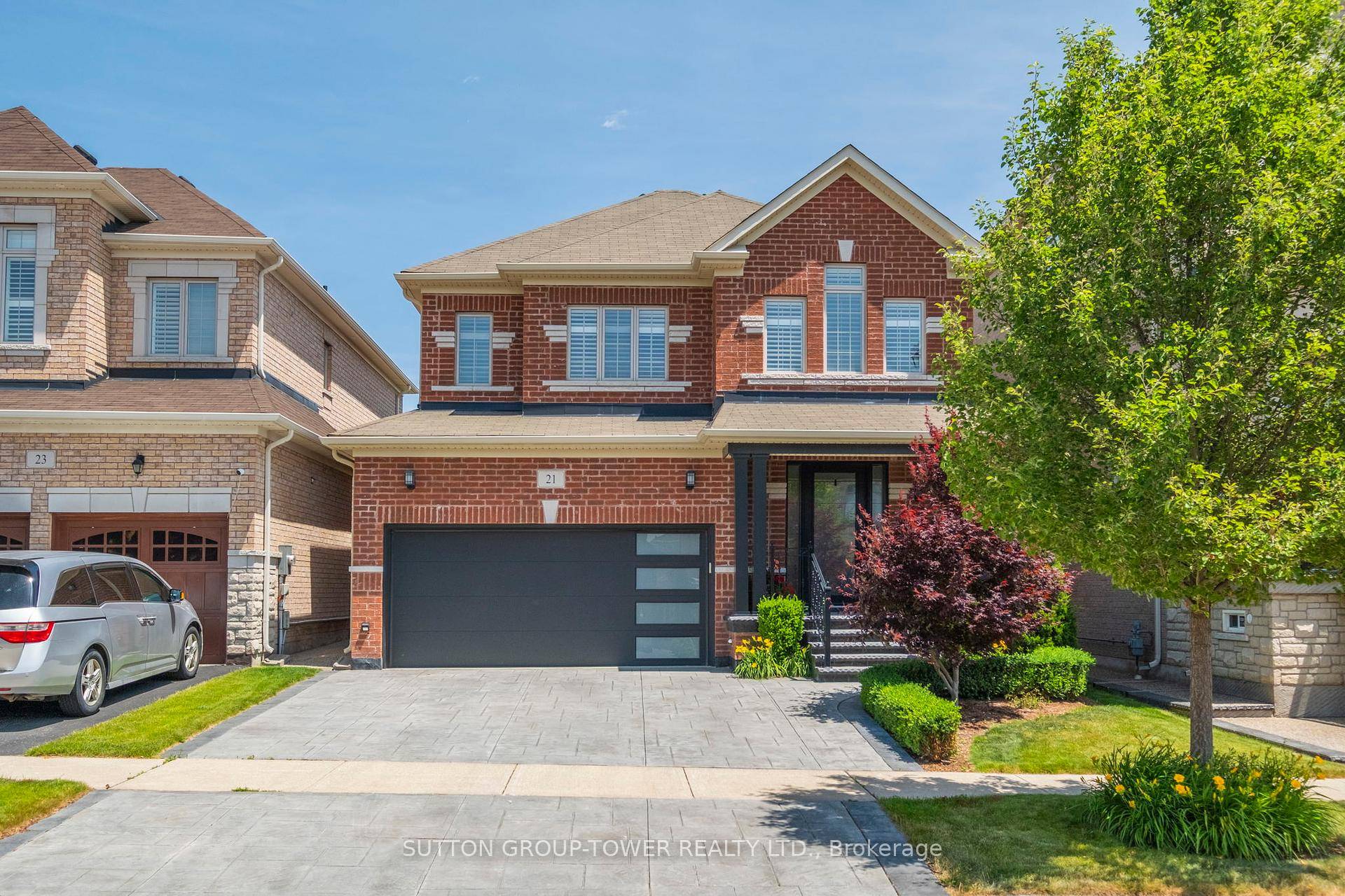 Escape To Your Dream Caledon Home !