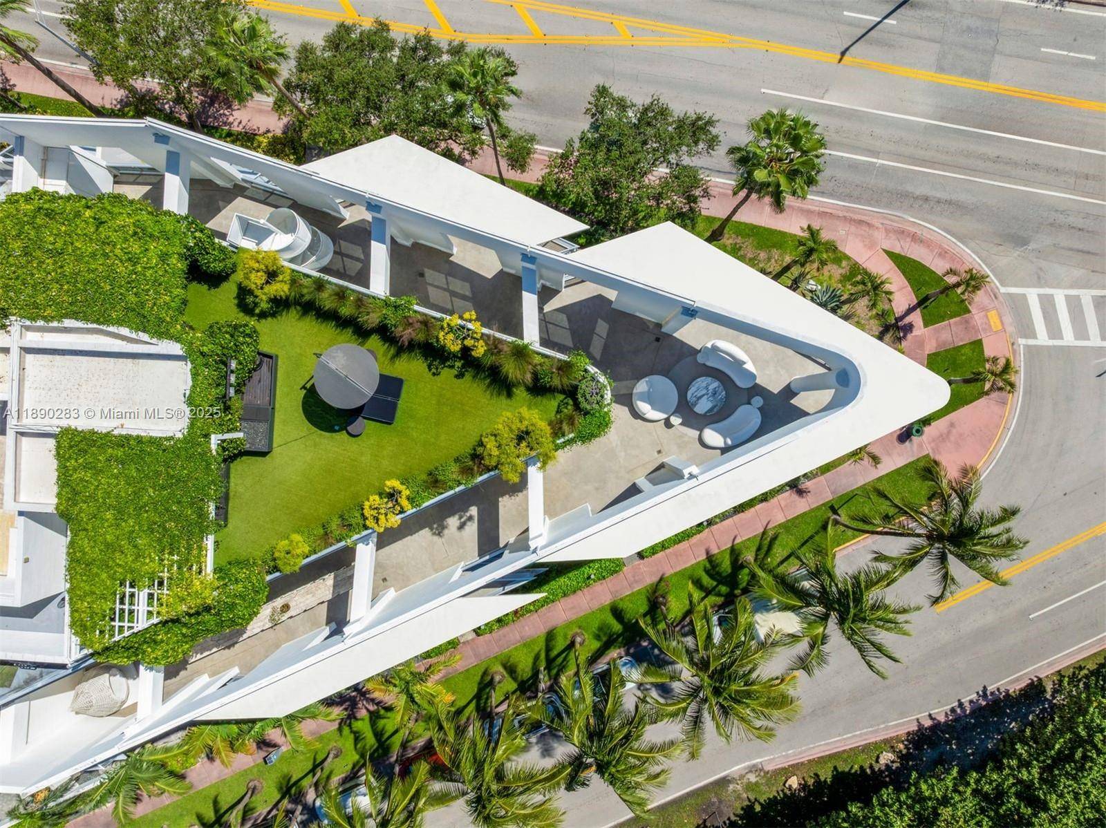 This incredible pristine custom 2 bedroom, 2 bath residence exudes designer style throughout.