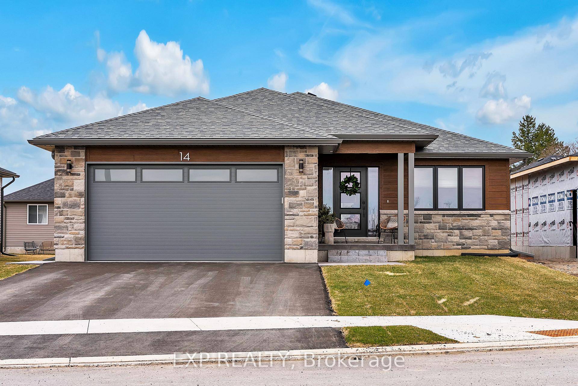 Welcome to 14 Horton Court a stunning newly built bungalow located in one of Belleville's most desirable and family friendly neighbourhoods.