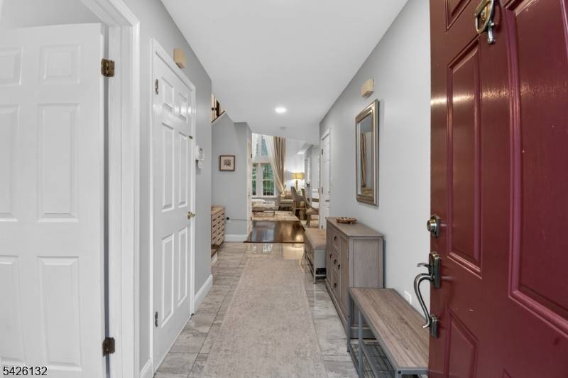 Beautifully updated townhouse in the sought after Jade Mountain Community !