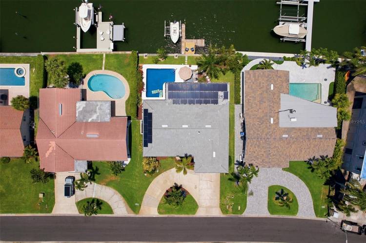 Rather than putting on layers of winter gear and braving the biting cold, wake up in paradise, in your completely remodeled and fully furnished, Florida.