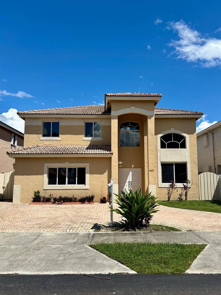 Amazing Lake View Home with In Law Quarters Over 3, 000 Sq Ft !