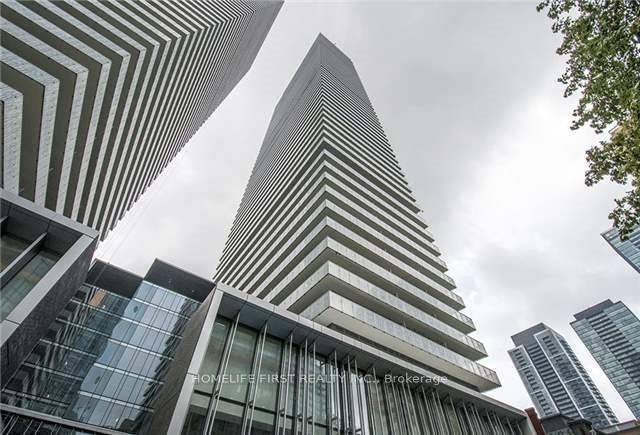 Gorgeous Casa 3 Studio Unit, Prime Location, Walking Distance To Subway And Shopping, U Of T, Fully Equipped Gym, Rooftop Lounge And Outdoor Pool