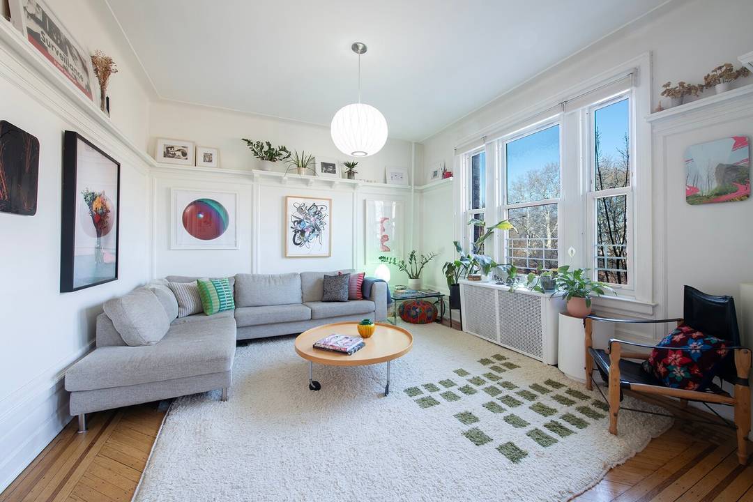 Windows On the Park ! Rarely available 2 Bedroom.