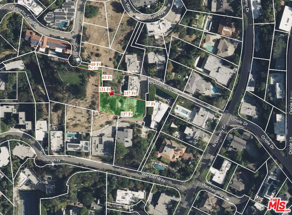 1523 3/8 N Doheny Dr Beverly Hills Flats LA