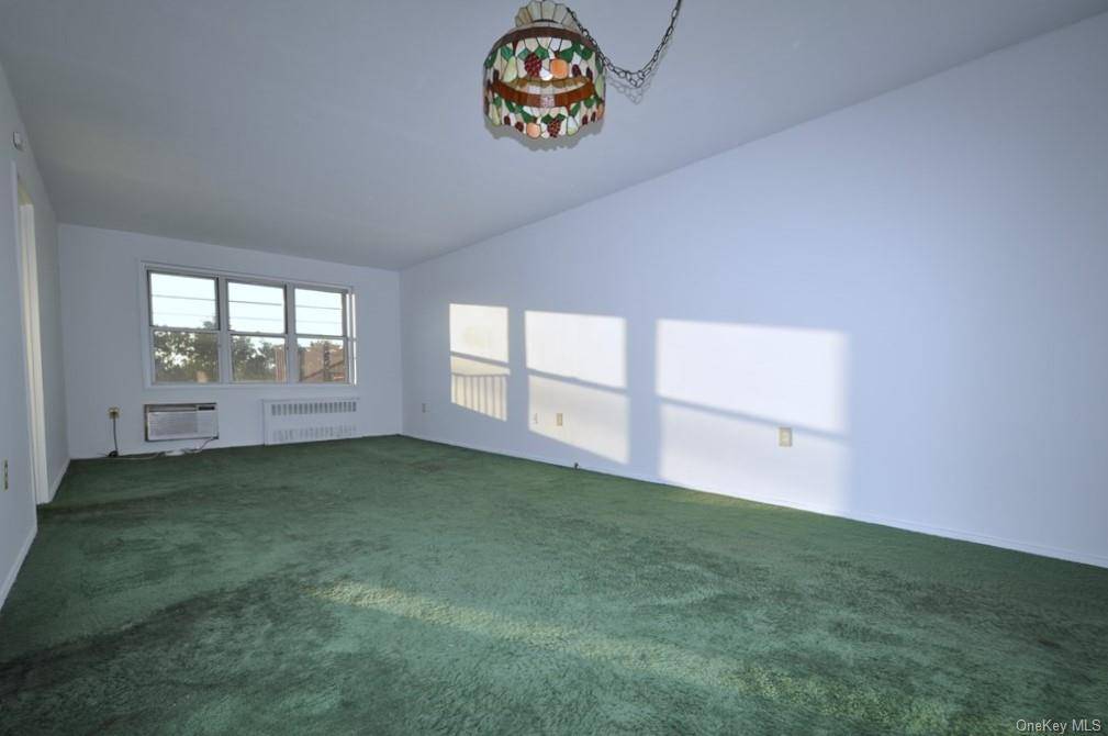 This Bright and Airy TOP FLOOR one bedroom co op in the desirable Carriage House, is centrally located to highways and transportation.