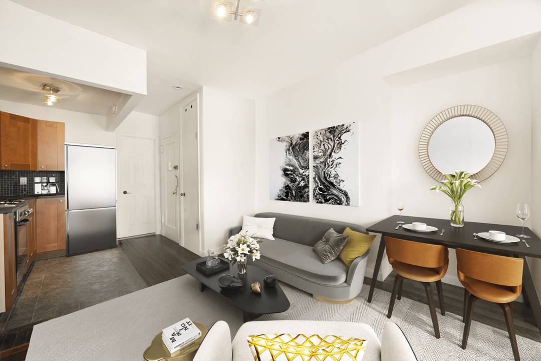 Set along one of the West Village's most storied blocks, this thoughtfully maintained studio captures the charm and character that define downtown living.