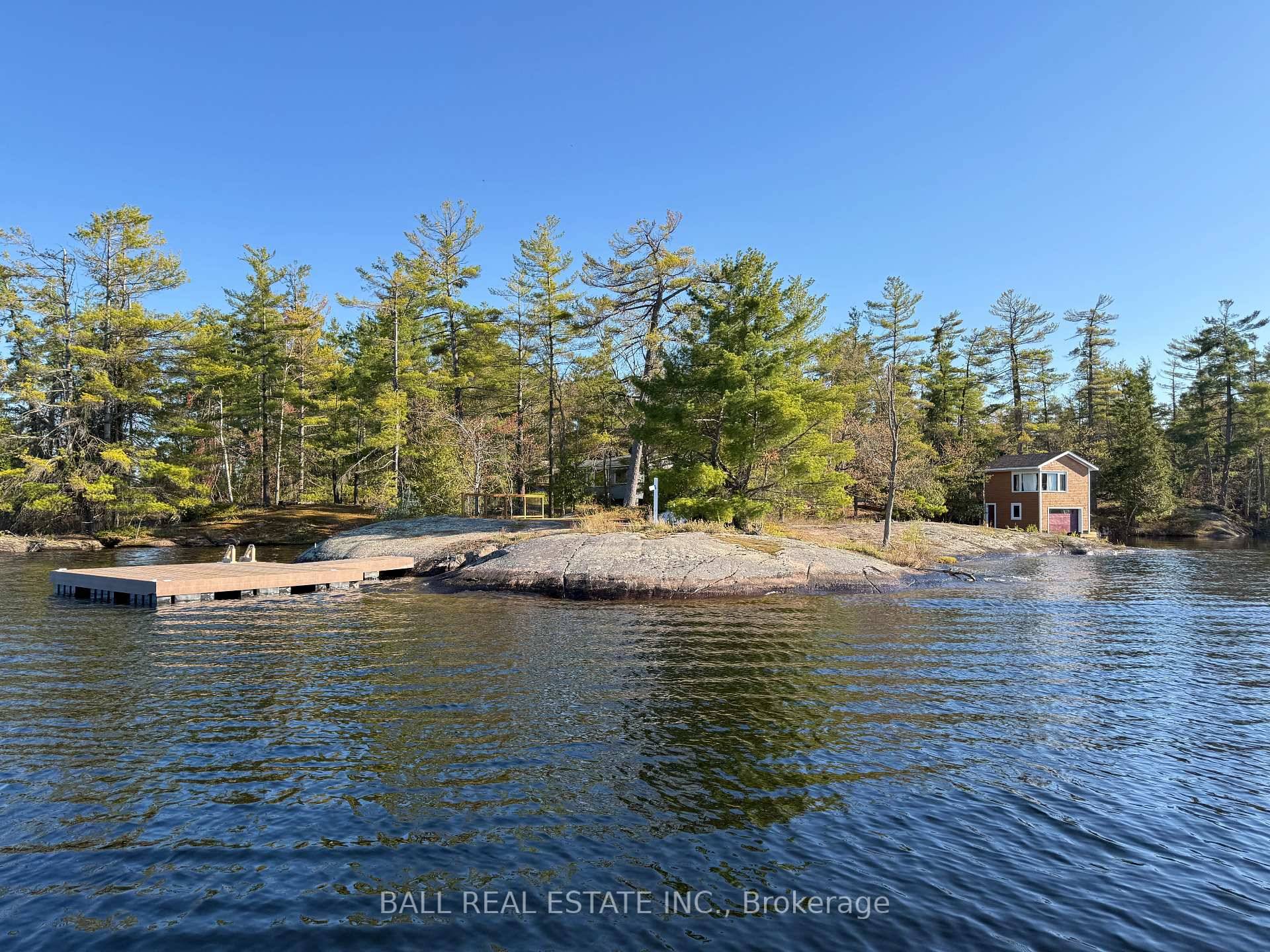 Stoney Lake island paradise with owned mainland access !