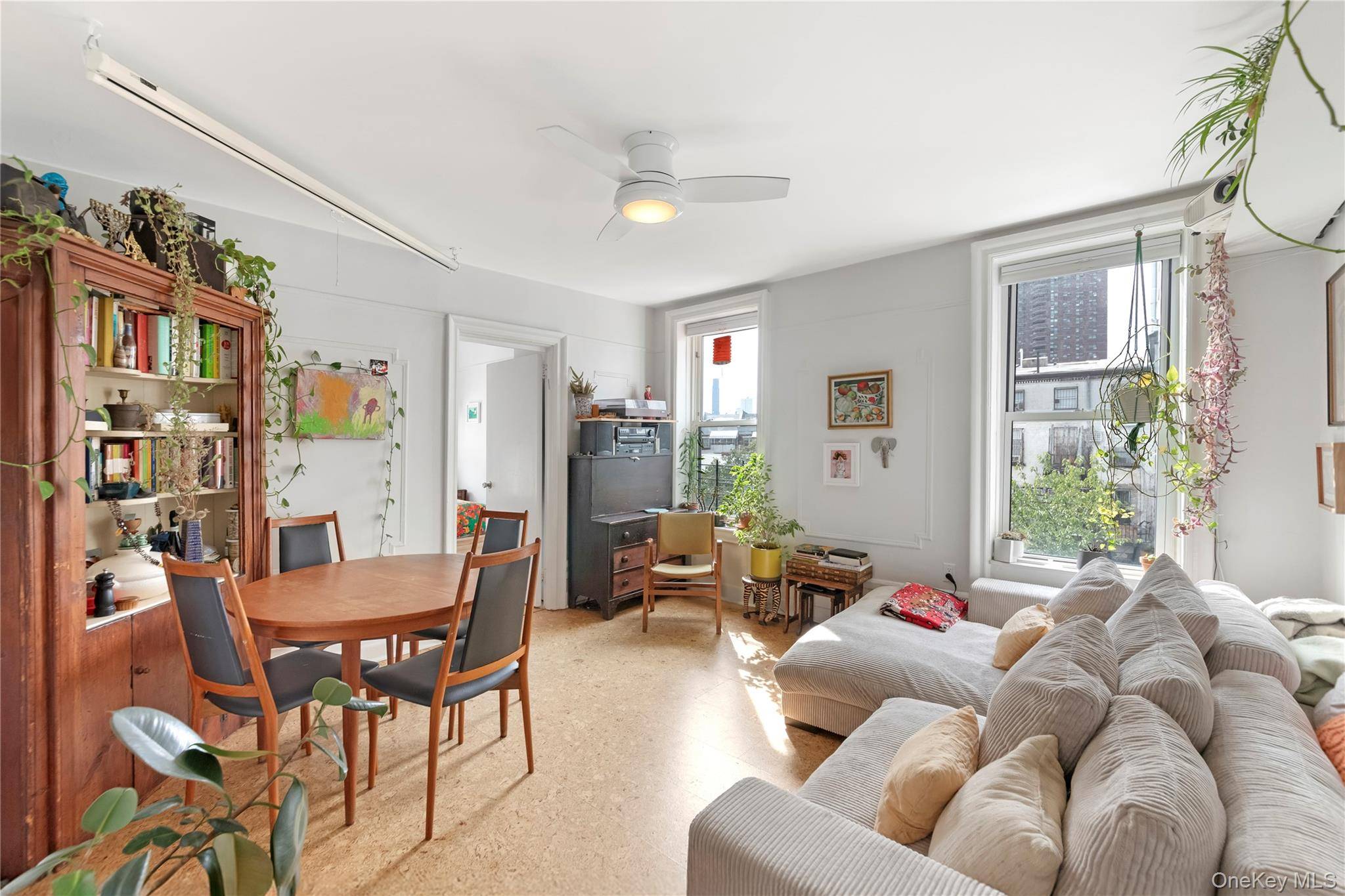 Turn key and move in ready !