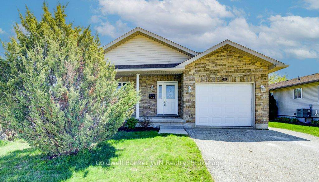 Welcome to 140 Connery Road, bungalow living on the east side of Mount Forest, in a family oriented neighbourhood.