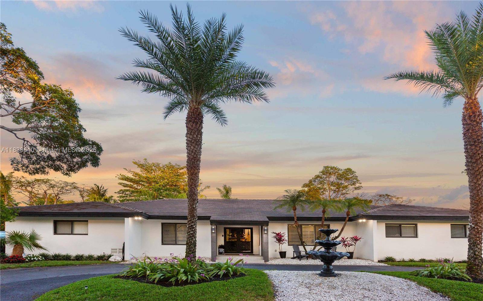 Modern 4 bedroom, 4 bath Pinecrest home, remodeled in 2020 on a true half acre lot on a cul de sac with circular driveway amp ; plenty parking.