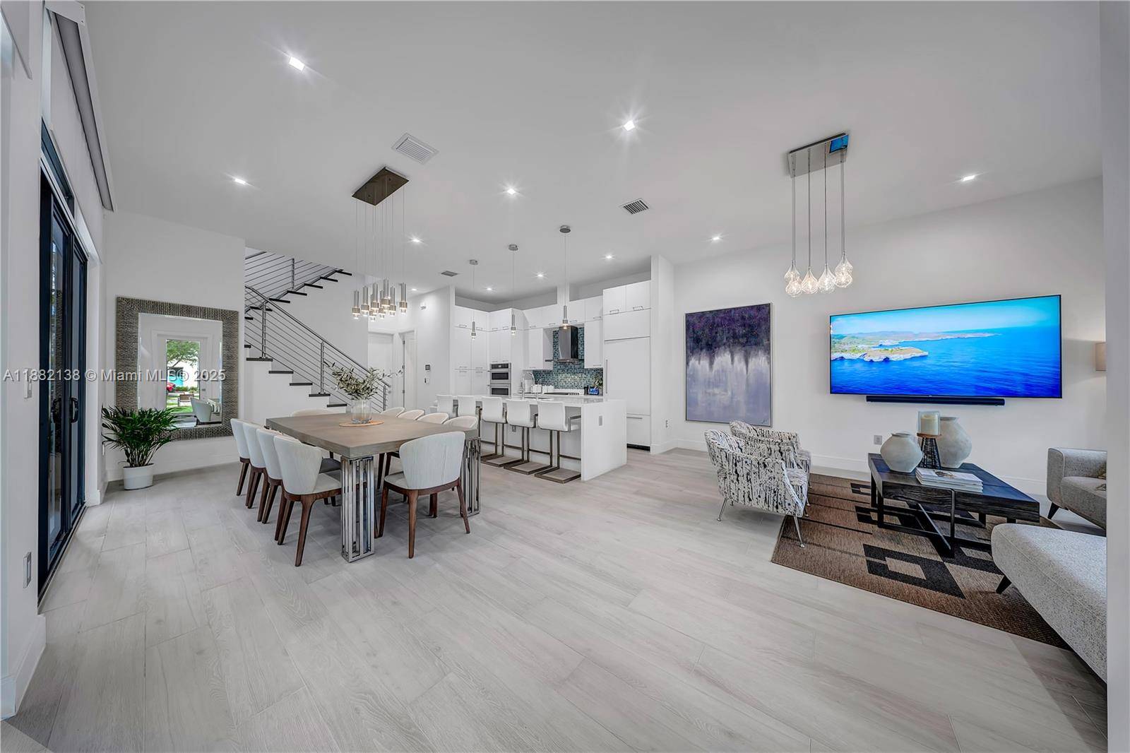 Experience luxury living in the heart of Downtown Doral with this stunning residence featuring 3 spacious bedrooms, each with its own en suite bathroom, plus an elegant guest powder room.