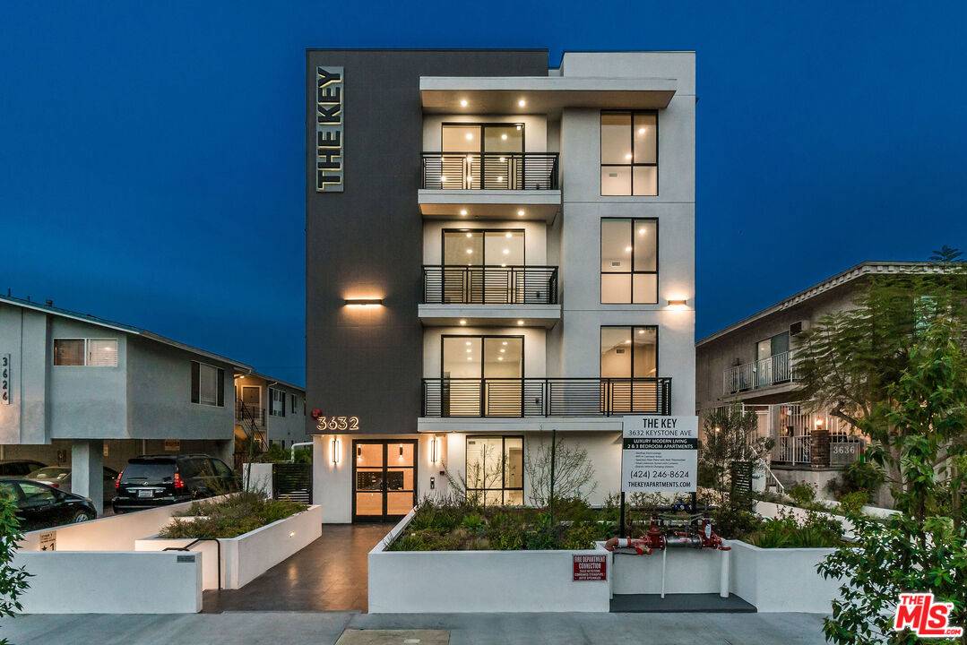 3632  S Keystone Ave 2.0 LA
