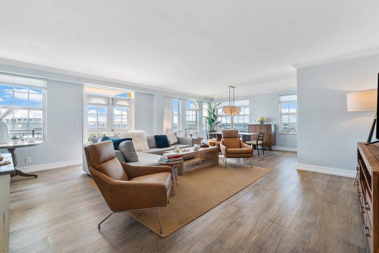 Very chic, fully renovated 2 bedroom, 2 bath at La Bonne Vie in Palm Beach, a premier, full amenity oceanfront building.