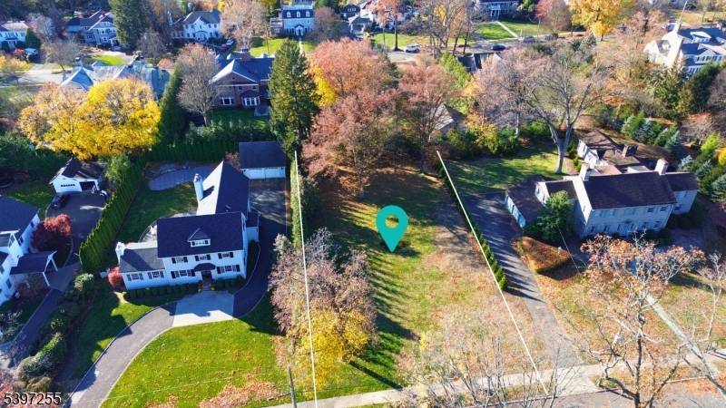 Don't miss this incredible opportunity to build your dream home on one of Ridgewood's most sought after, admired and well established streets.