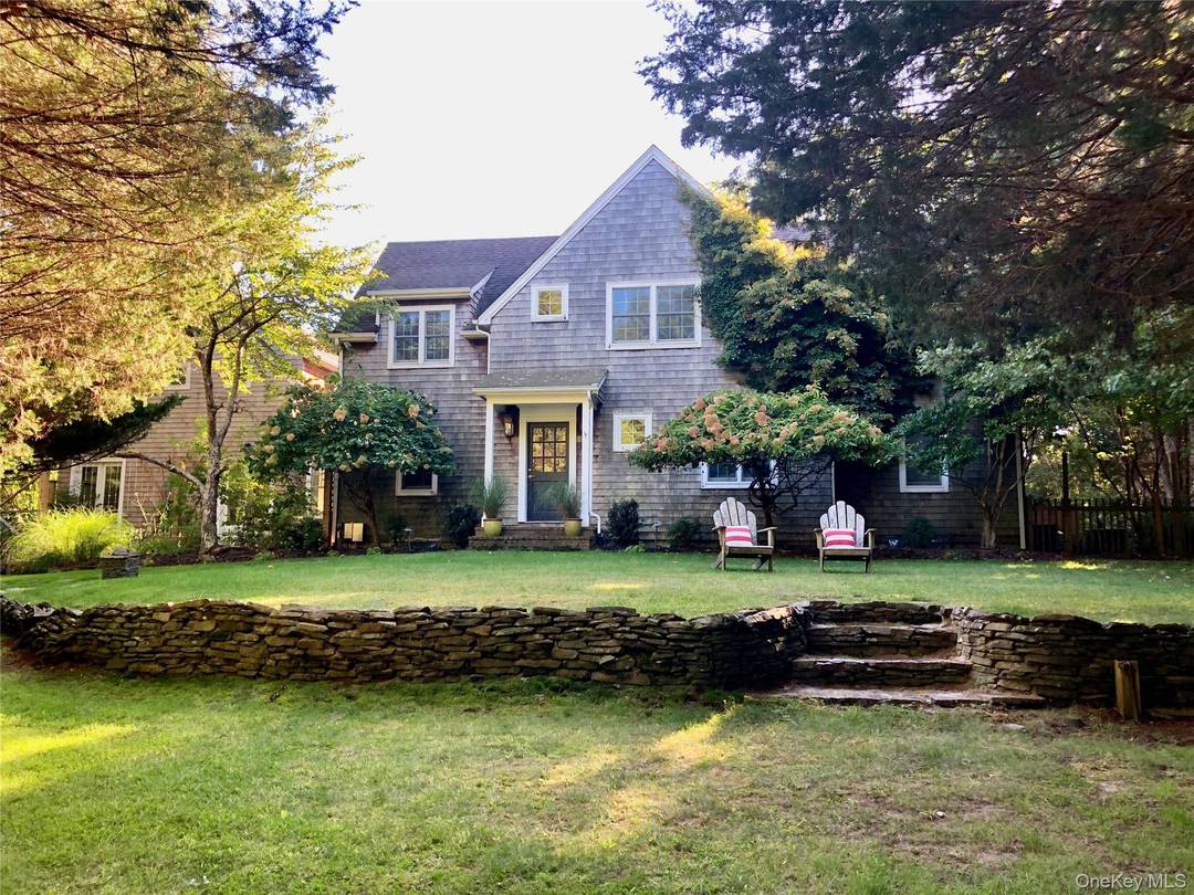 Located in the Springs area of East Hampton, this traditional home offers a rare combination of space, privacy, and a tranquil setting.