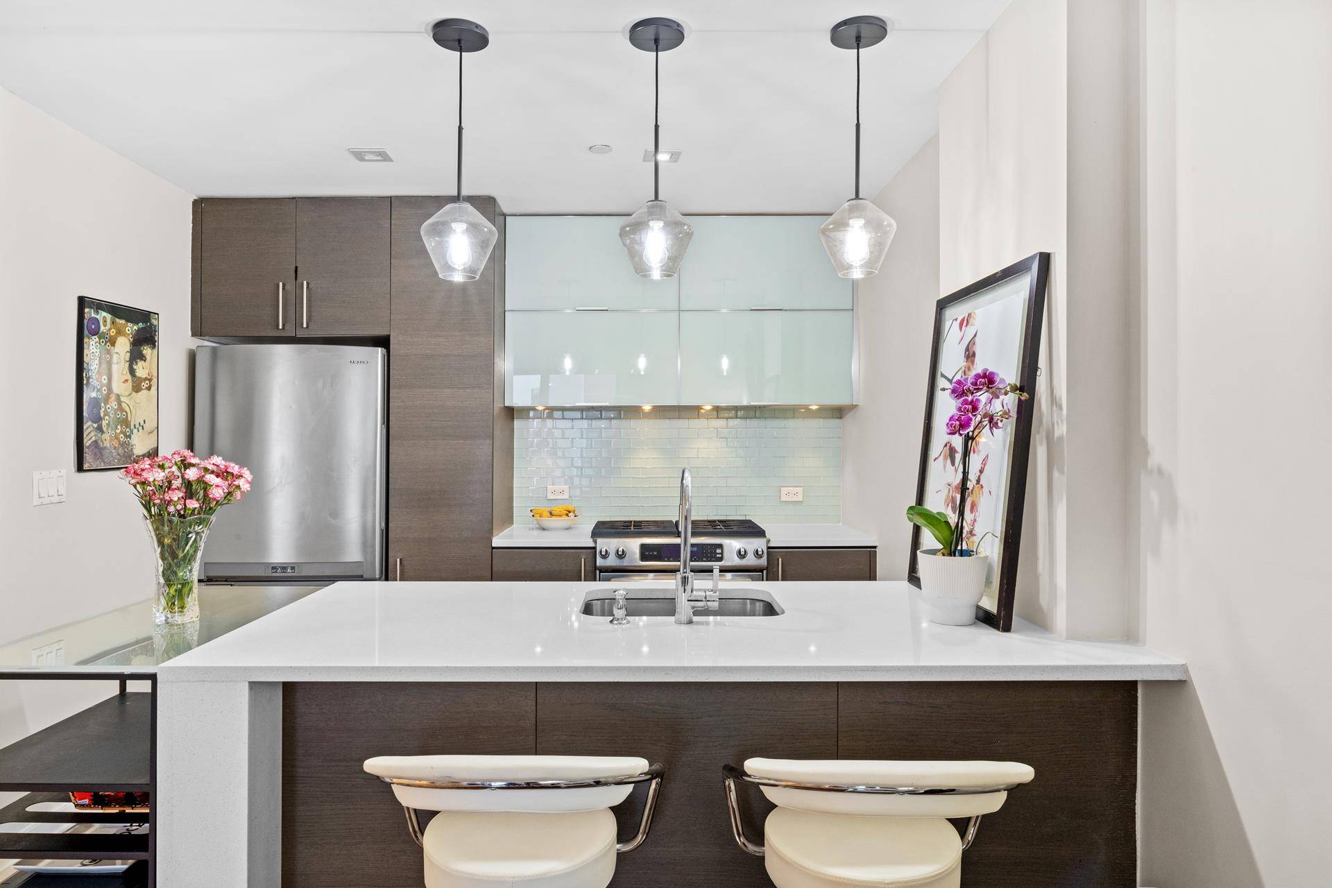 Rarely Available 1 Bed Flex Room, 1 Bath with Deeded Private Storage at The Industry Welcome to your bright, quiet sanctuary in one of LIC's most desirable full service condominiums.